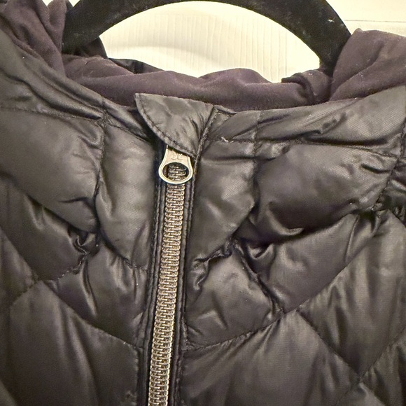 lululemon athletica Black Puffer Jacket - Picture 2 of 4